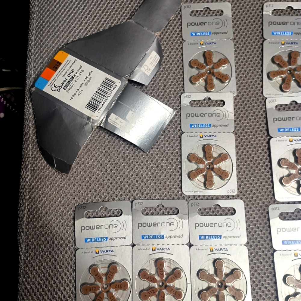 5 pack of 6 batteries total of (30) P312 hearing aids batteries - Picture 4 of 4